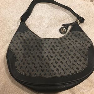 AUTHENTIC DOONEY & BOURKE SHOULDER BAG